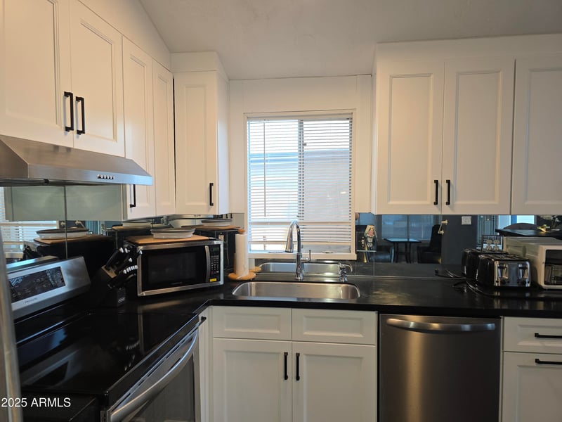 2090 Cherokee Ave, Apache Junction, AZ 85119