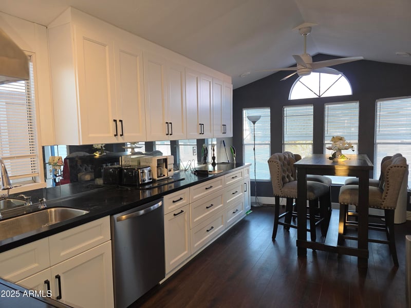 2090 Cherokee Ave, Apache Junction, AZ 85119