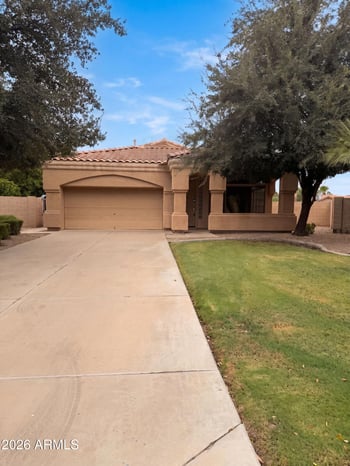 2090 W Corona Dr, Chandler, AZ 85224
