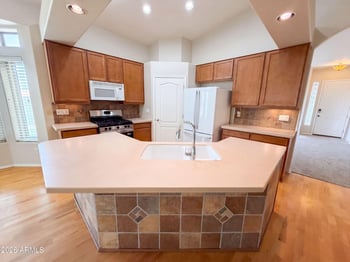 2090 W Corona Dr, Chandler, AZ 85224