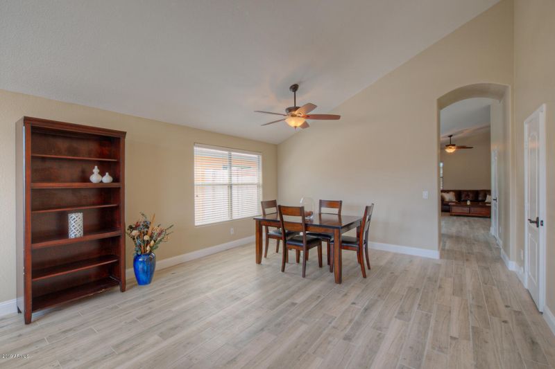 20902 N 38th Pl, Phoenix, AZ 85050