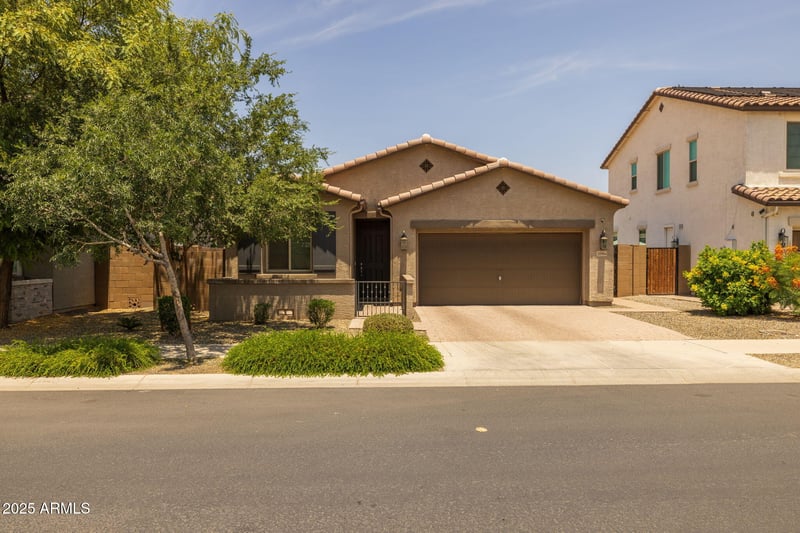 20904 Swan Dr, Queen Creek, AZ 85142