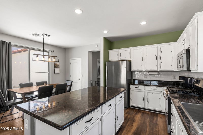 2091 Ponderosa Dr, Gilbert, AZ 85295