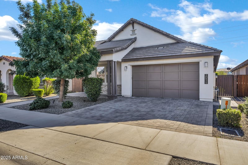 20915 Cattle Dr, Queen Creek, AZ 85142