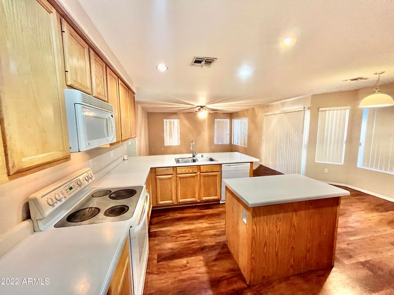 20917 N 67th Dr, Glendale, AZ 85308