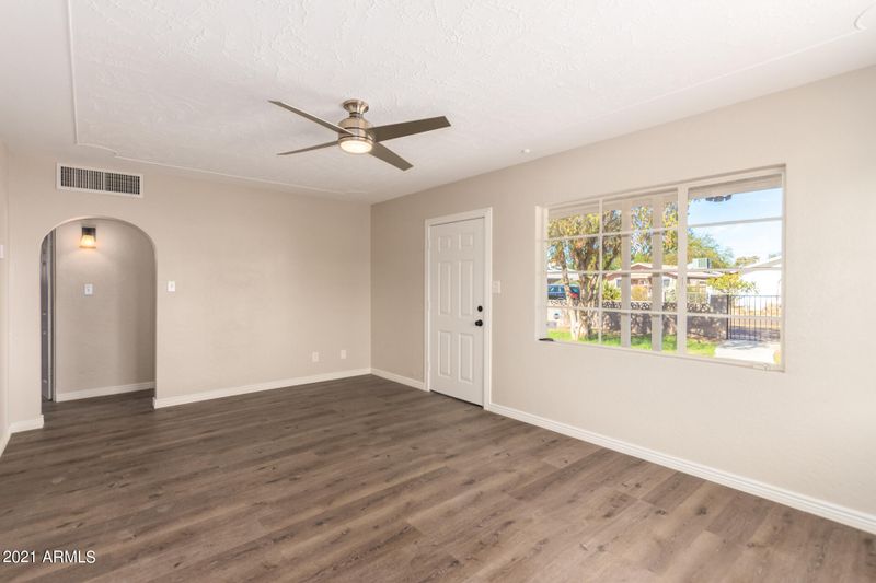 2093 E Don Carlos Ave, Tempe, AZ 85281