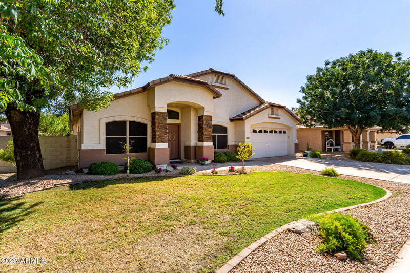 2093 Rawhide St, Gilbert, AZ 85296
