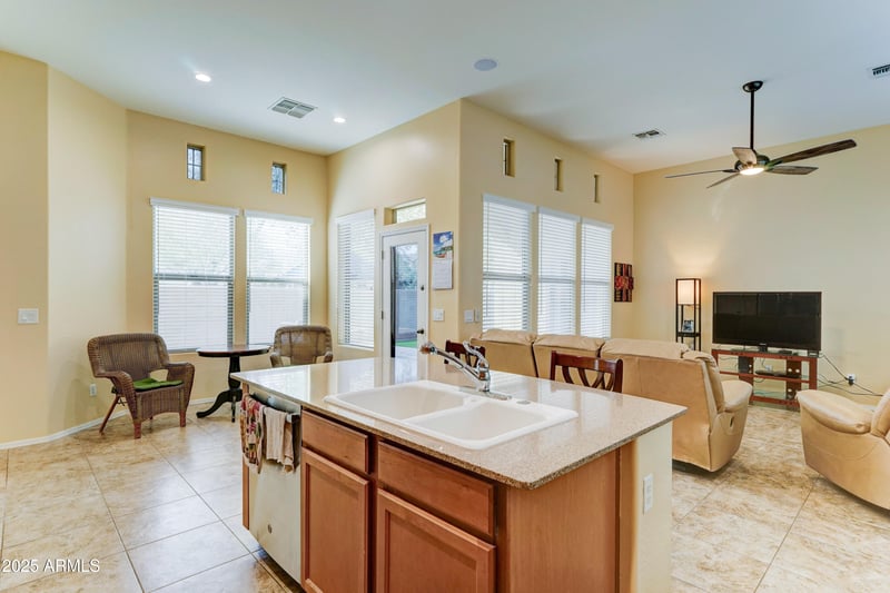 20930 W Sunrise Ln, Buckeye, AZ 85396