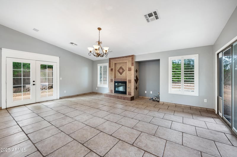 2094 Stuart Ave, Gilbert, AZ 85295