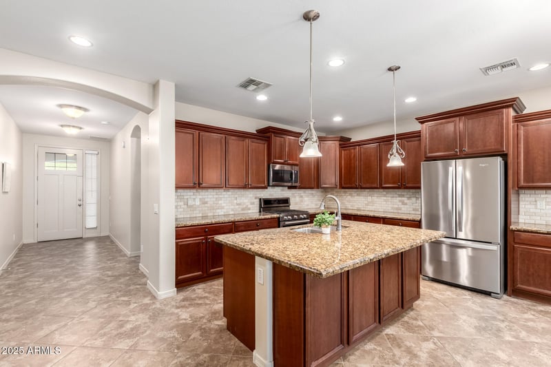 20950 Thomas Rd, Buckeye, AZ 85396