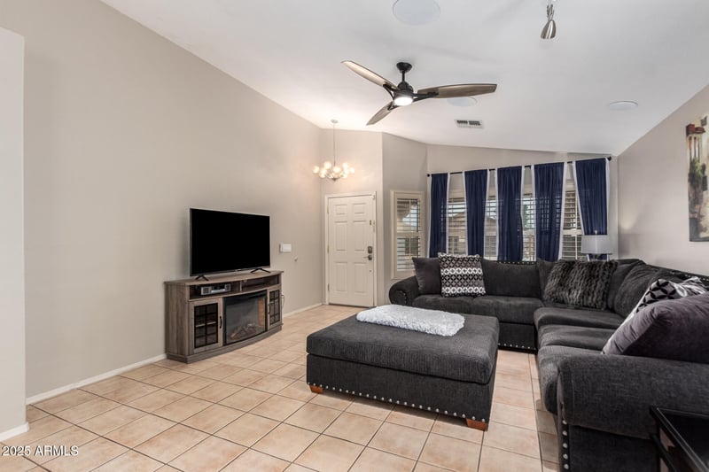 20966 84th Ln, Peoria, AZ 85382