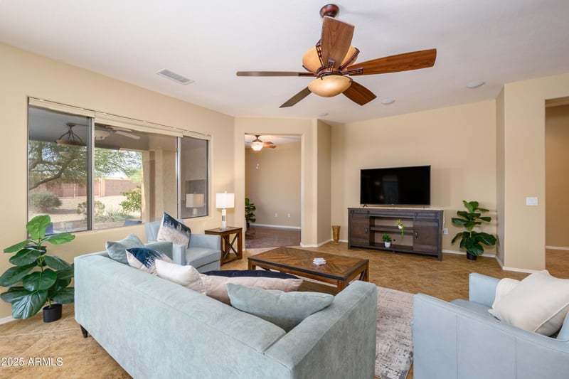 20972 Canyon Whisper Dr, Surprise, AZ 85387
