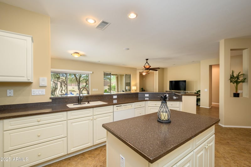 20972 Canyon Whisper Dr, Surprise, AZ 85387