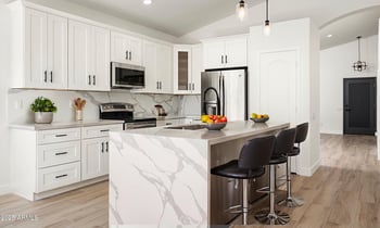 20986 66th Ln, Glendale, AZ 85308