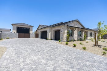 2099 77th Pl, Mesa, AZ 85207