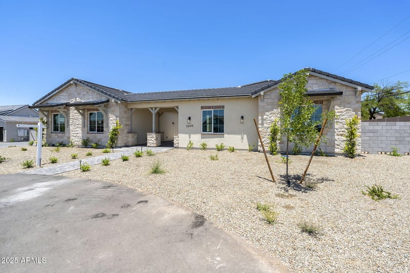 2099 N 77th Pl, Mesa, AZ 85207