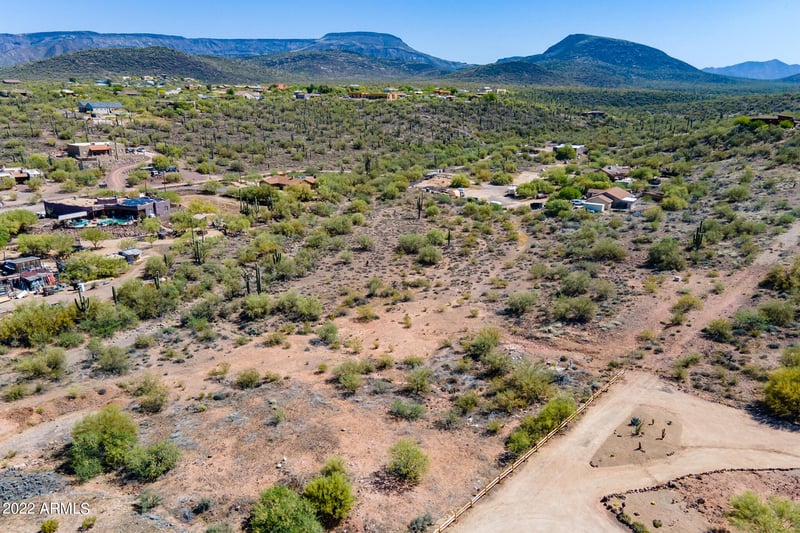 20xx Filoree Ln #J, New River, AZ 85087