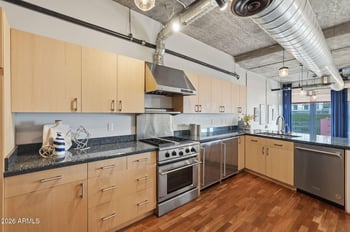 21 6th St #608, Tempe, AZ 85281