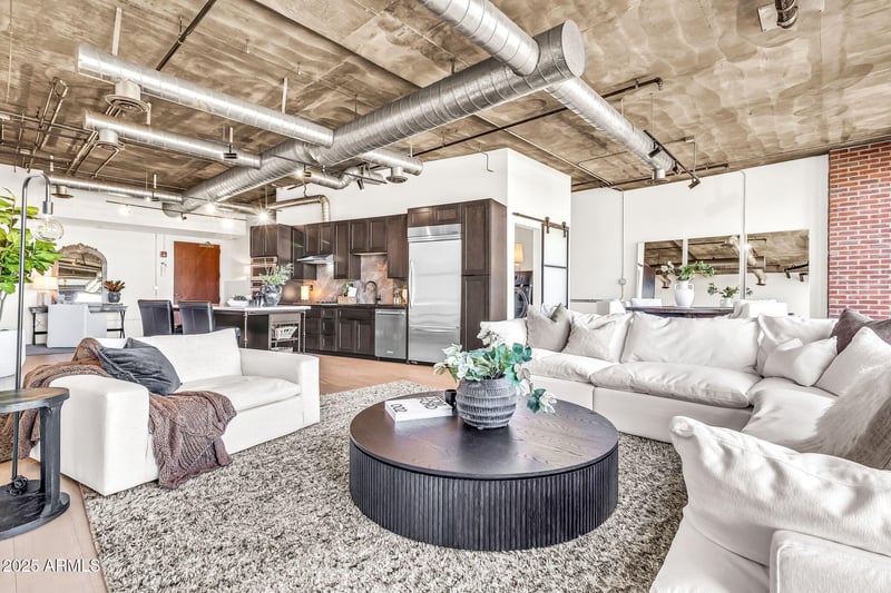 21 6th St #616, Tempe, AZ 85281