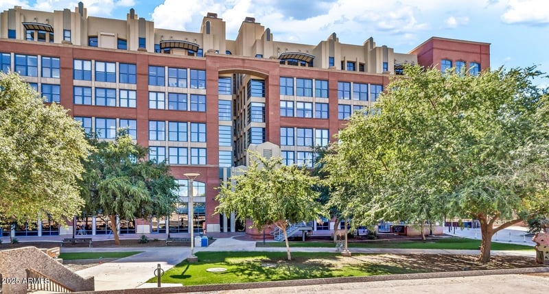 21 6th St #616, Tempe, AZ 85281