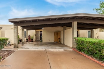 21 Casa Hermosa Dr, Phoenix, AZ 85021