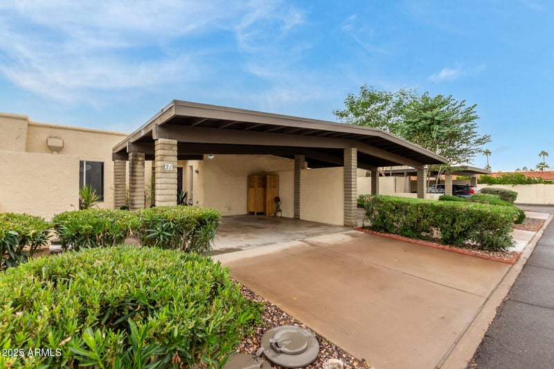 21 Casa Hermosa Dr, Phoenix, AZ 85021