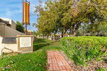 21 Casa Hermosa Dr, Phoenix, AZ 85021