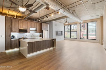 21 6th St #412, Tempe, AZ 85281