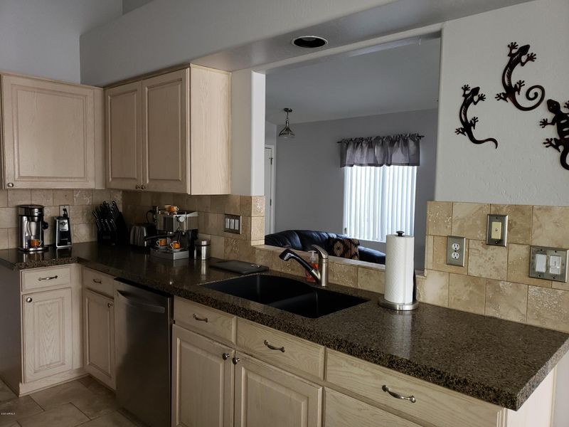 21 S Willow Creek St, Chandler, AZ 85225