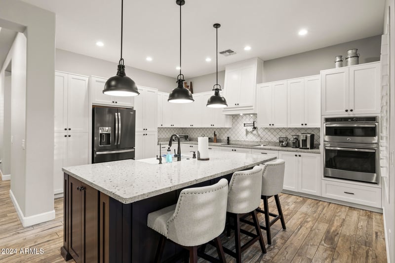 21 W Cloud Rd, Phoenix, AZ 85086
