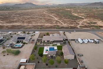 21 W Cloud Rd, Phoenix, AZ 85086