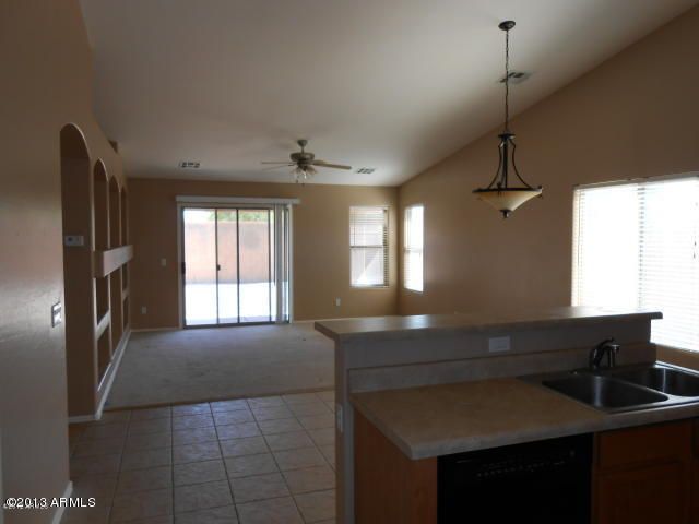 21 W Sun Ray Dr, San Tan Valley, AZ 85143