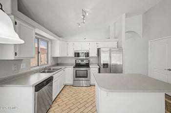 210 Manor St, Chandler, AZ 85225
