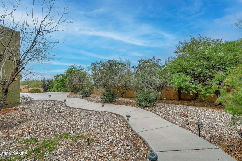 210 W Yucca Ln, New River, AZ 85087