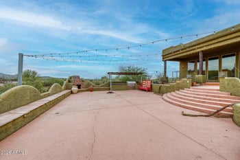 210 Yucca Ln, New River, AZ 85087