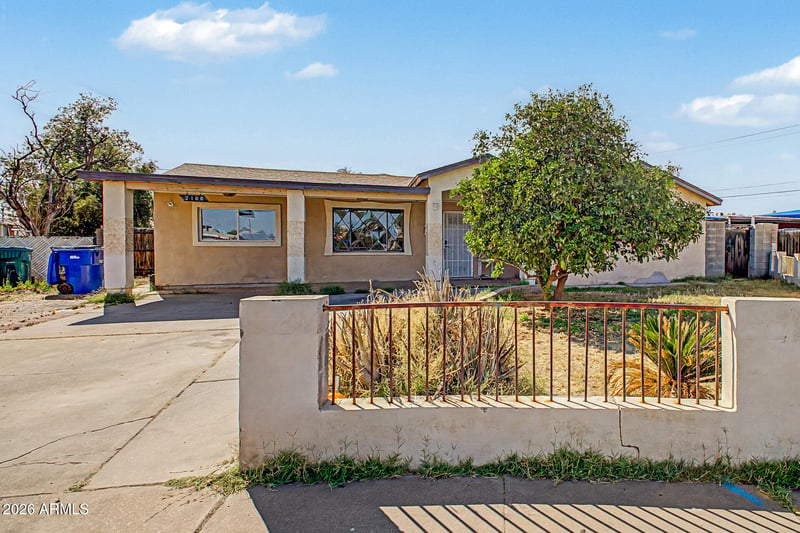 2100 Alpine Cir, Mesa, AZ 85204