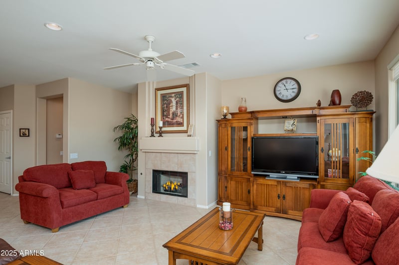 21003 Circle Cliffs Dr, Surprise, AZ 85387