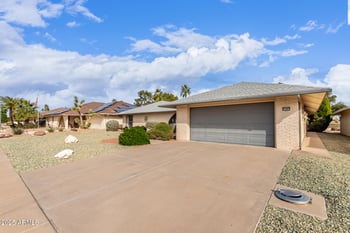 21007 124th Dr, Sun City West, AZ 85375