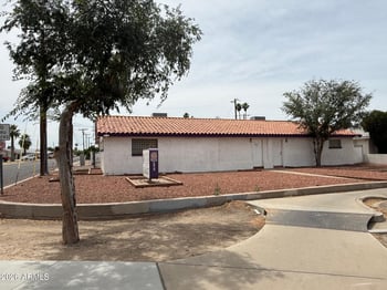 2101 Bethany Home Rd, Phoenix, AZ 85015