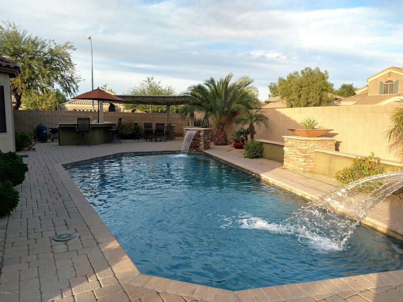 2101 E Indigo Dr, Chandler, AZ 85286