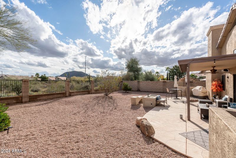 2101 E Parkside Ln, Phoenix, AZ 85024