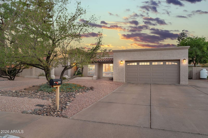 2101 E Vaughn St, Tempe, AZ 85283