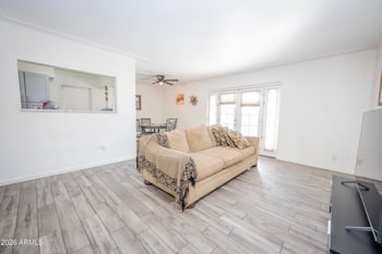 2101 Glenn Dr, Phoenix, AZ 85021