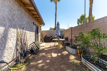 2101 Pontiac Dr, Phoenix, AZ 85027