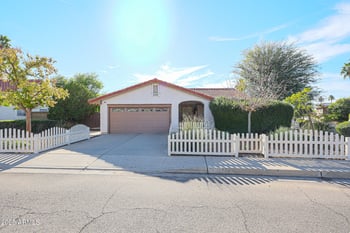 2101 Redfield Rd, Phoenix, AZ 85022
