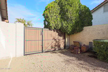 2101 Redfield Rd, Phoenix, AZ 85022