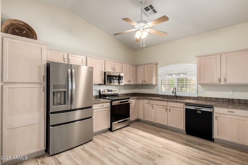 2101 S Meridian Rd #301, Apache Junction, AZ 85120