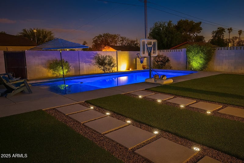 2101 Weldon Ave, Phoenix, AZ 85016