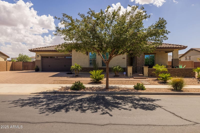 21011 Aquarius Way, Queen Creek, AZ 85142