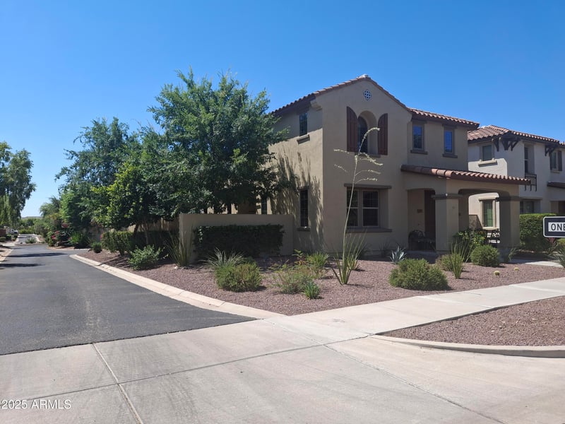 21013 Wycliff Dr, Buckeye, AZ 85396